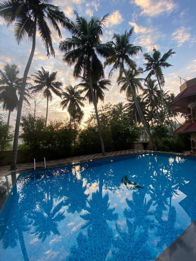 Ganesh Ayurveda Holiday Home Bed And Breakfast Kovalam Exterior foto